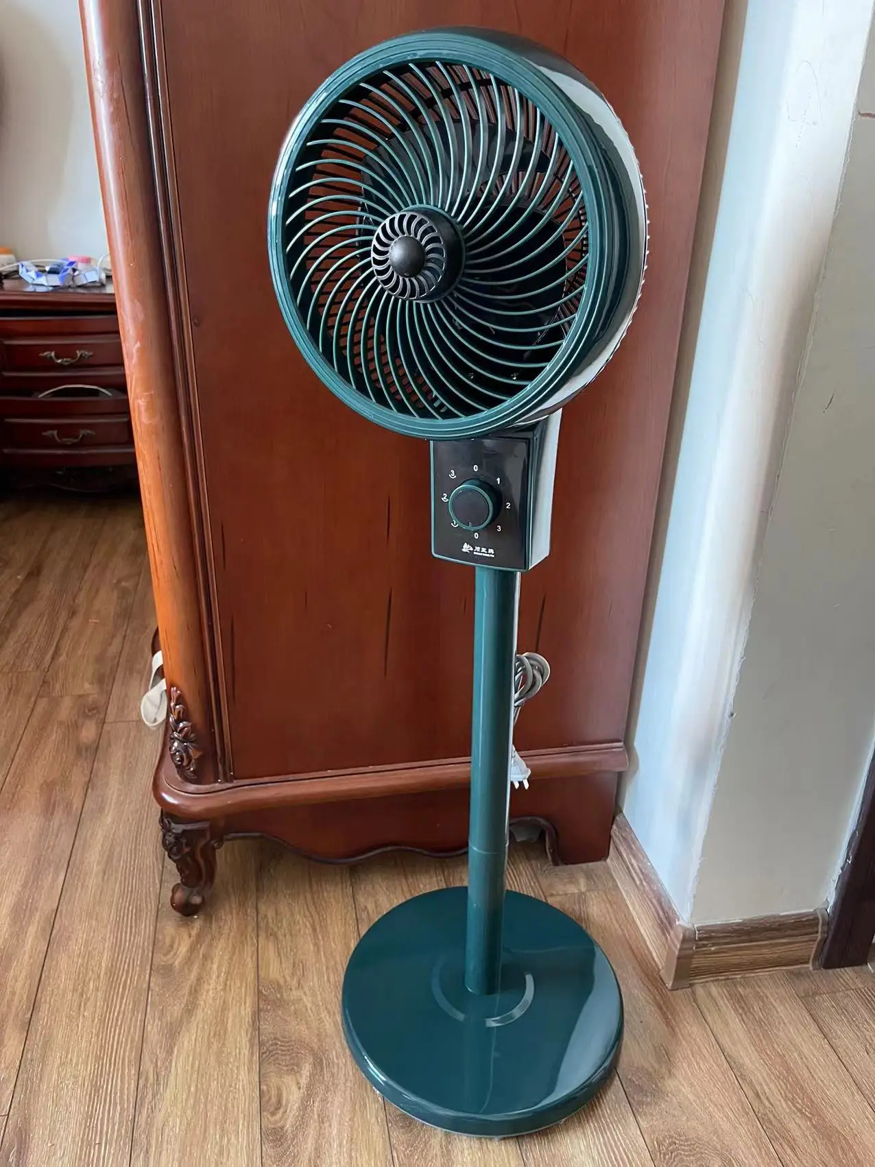 ST-2024 новые вентиляторы многофункциональные 220 В 40 Вт вертикальный вентилятор с циркуляцией воздуха по конкурентоспособной цене