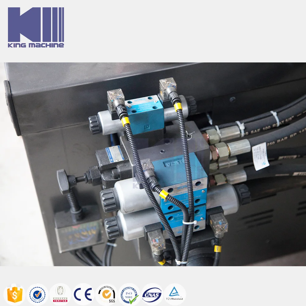 Plastic spoon making machine