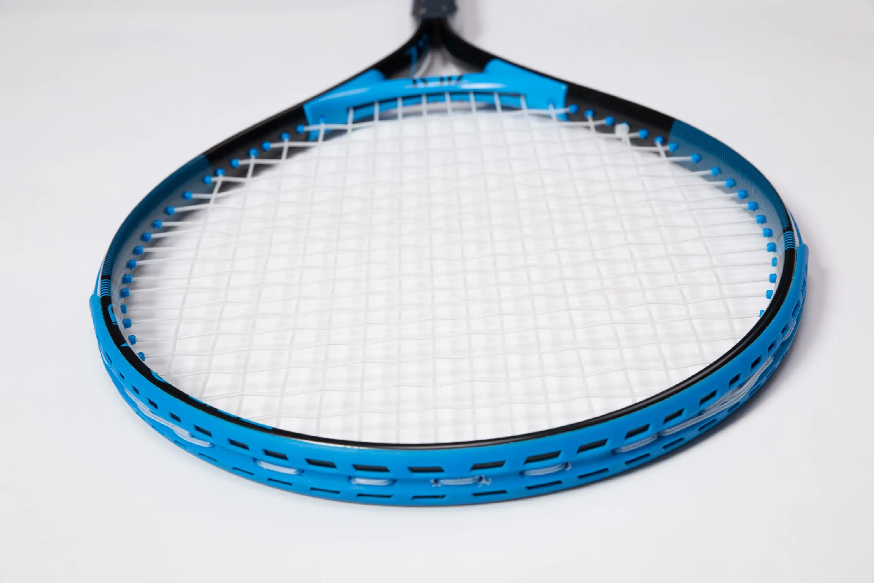 Wholesale Professional Tennis Racket from China New Design with Carbon Fiber Frame and Net Carbon Face Popular Discounted