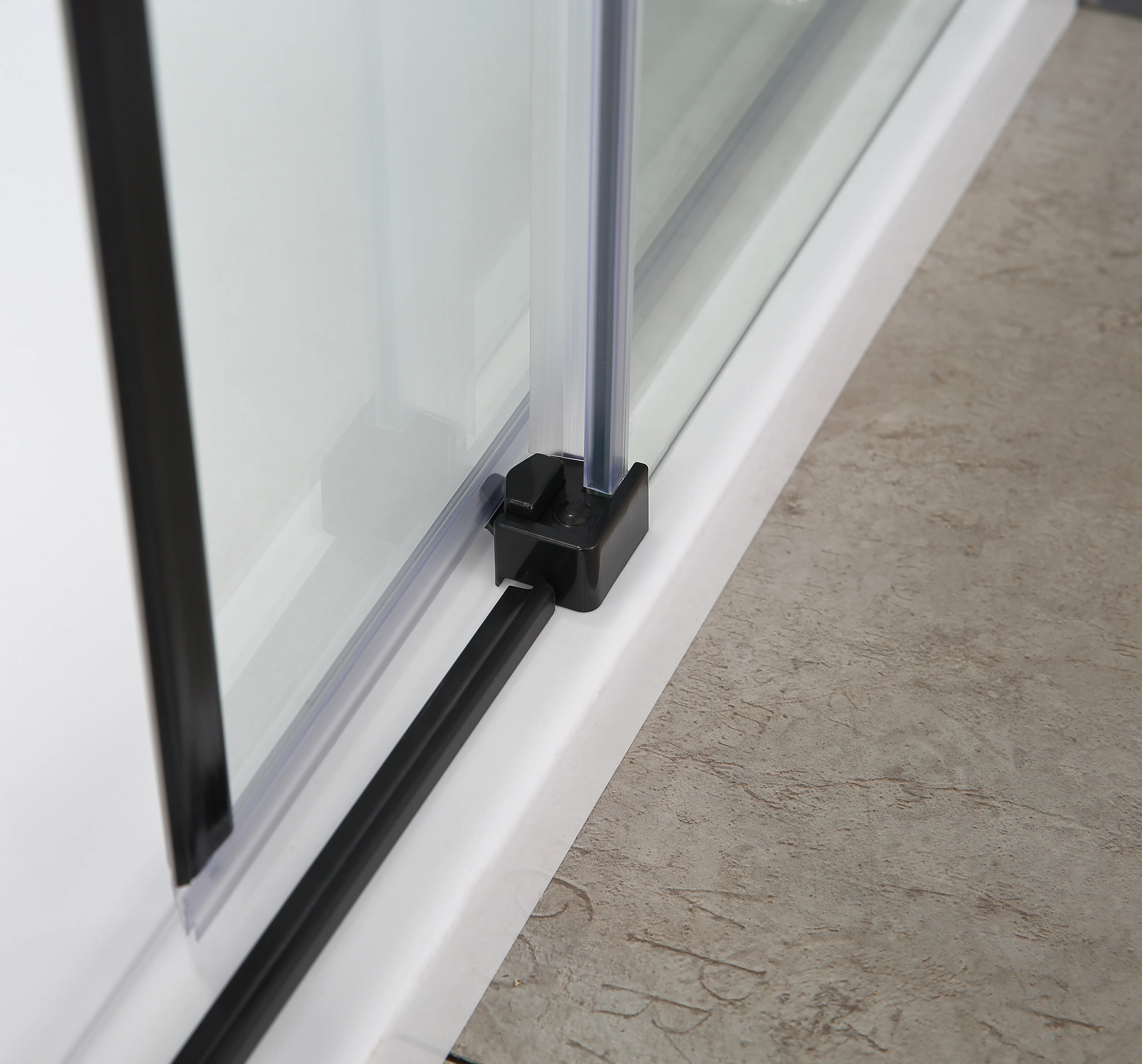 Easy Assembly easy cleaning frameless Shower Room