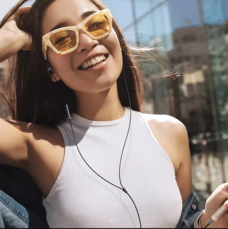 Original Xiaomi Capsule Headphones 3.5mm In-Ear Stereo Headset With Microphone Wire Control Earphones For Game Music Movie