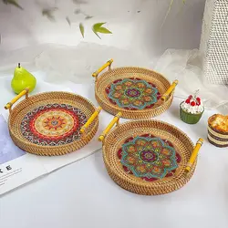 Плетеные подносы в стиле бохо для домашнего декора, кофейный столик, обеденный стол, кухонный органайзер, круглая корзина с ручками, сервировочный поднос из ротанга