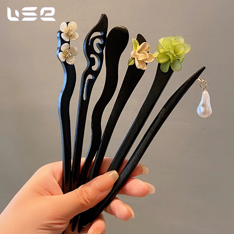 Chinese Style Vintage Simple Personalized Wood Hairpin with Flower Hair Accessories Wholesale for Women