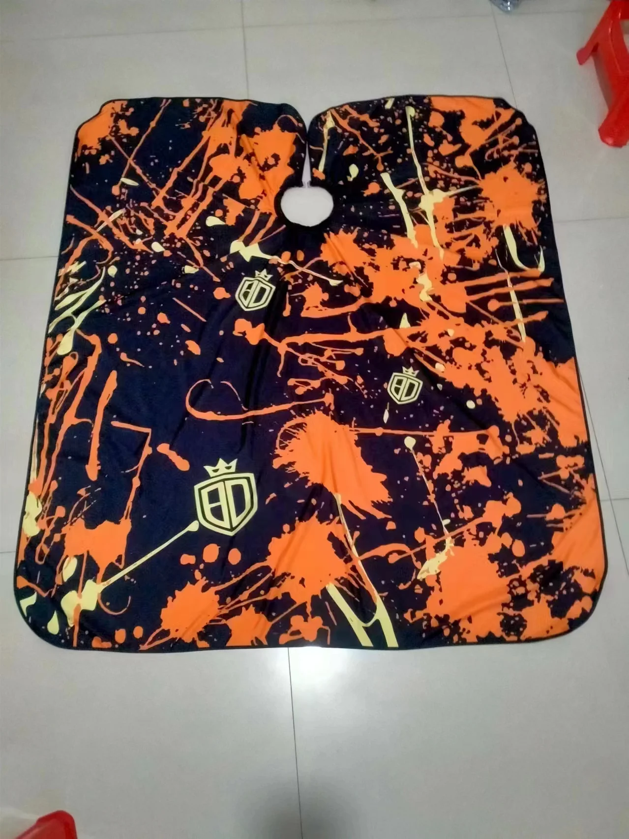 Vinnie barber shop accessories Polyester Hair Cutting Barber Cape Apron Stylist Hair Cutting Cloth Barber Salon Capes