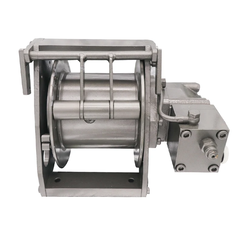 Low noise anchor winch