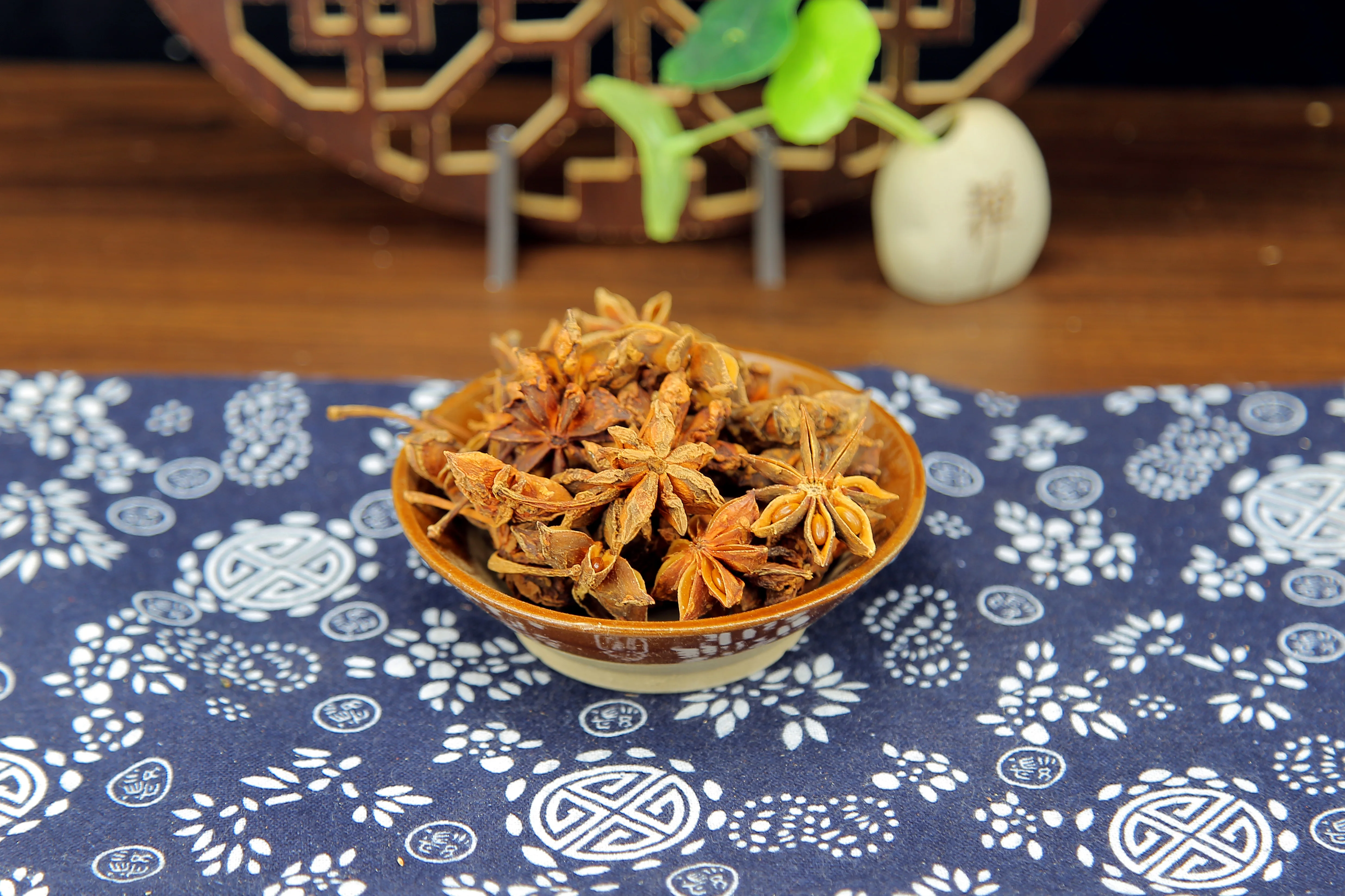 Chinese Spices Supplier Wholesale High Quality Dried Star Anise Natural Star Aniseed