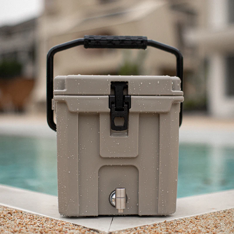 C102 Hot sale 10QT multi-specification portable incubator outdoor camping ice chest cooler box with faucet