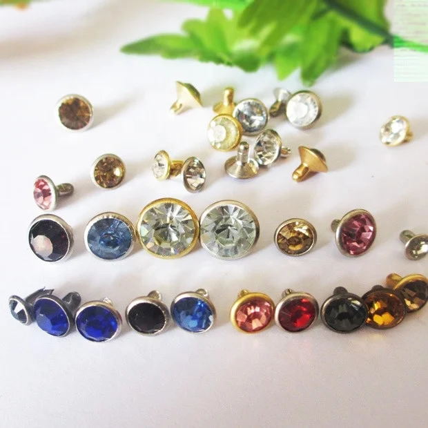 ZD001 Wholesale Crystal Rivets High Quality Diamond Rhinestone Rivet Diamante Stud Spot