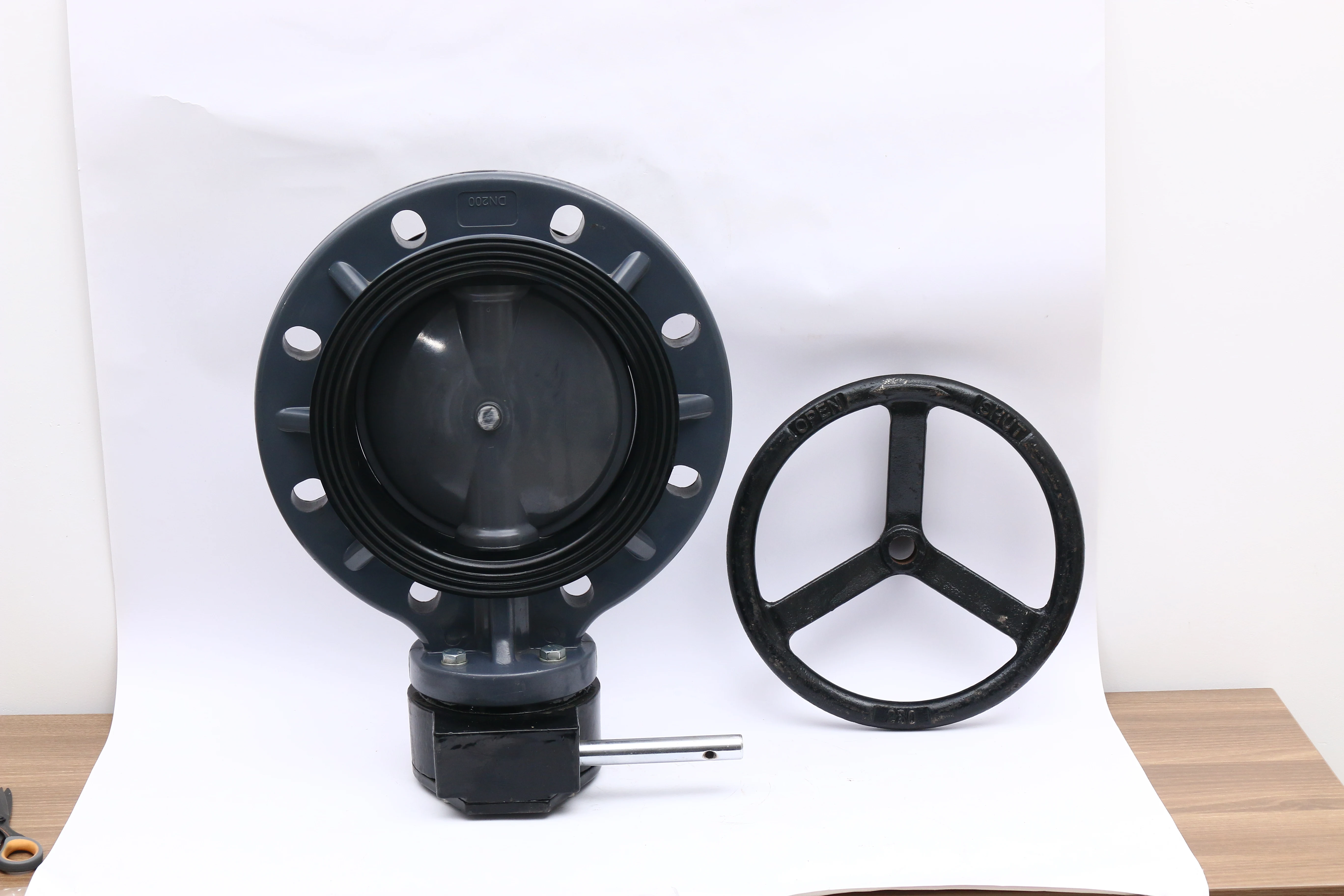 Big size  thermoplastic butterfly valve