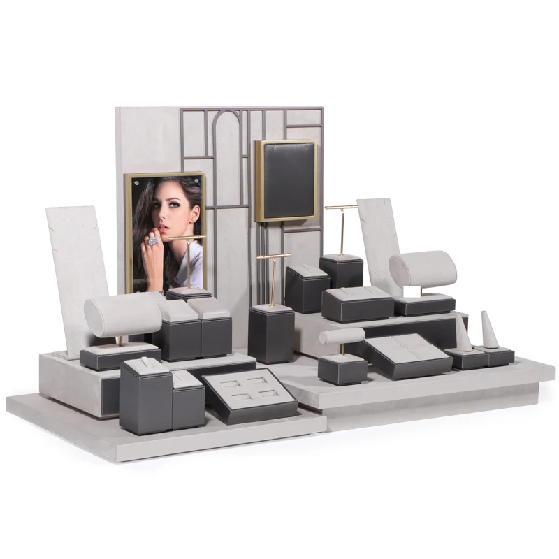 ROMI luxury wholesale jewelry displays and packaging necklace display bust for sale