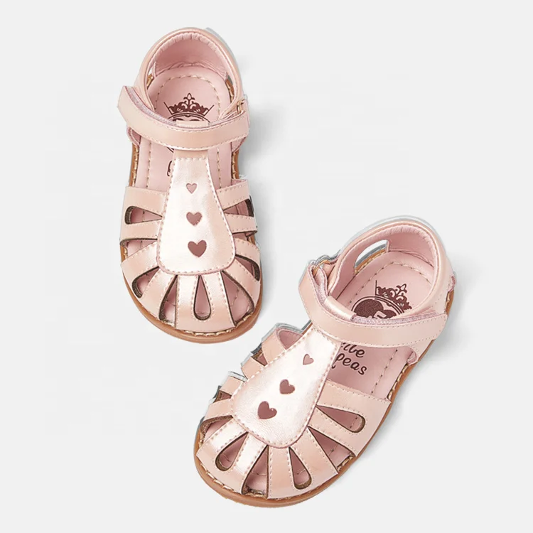 2022 New Model Heart Hollow Girls Leather Shoes Soft Flat Children Summer Sandals