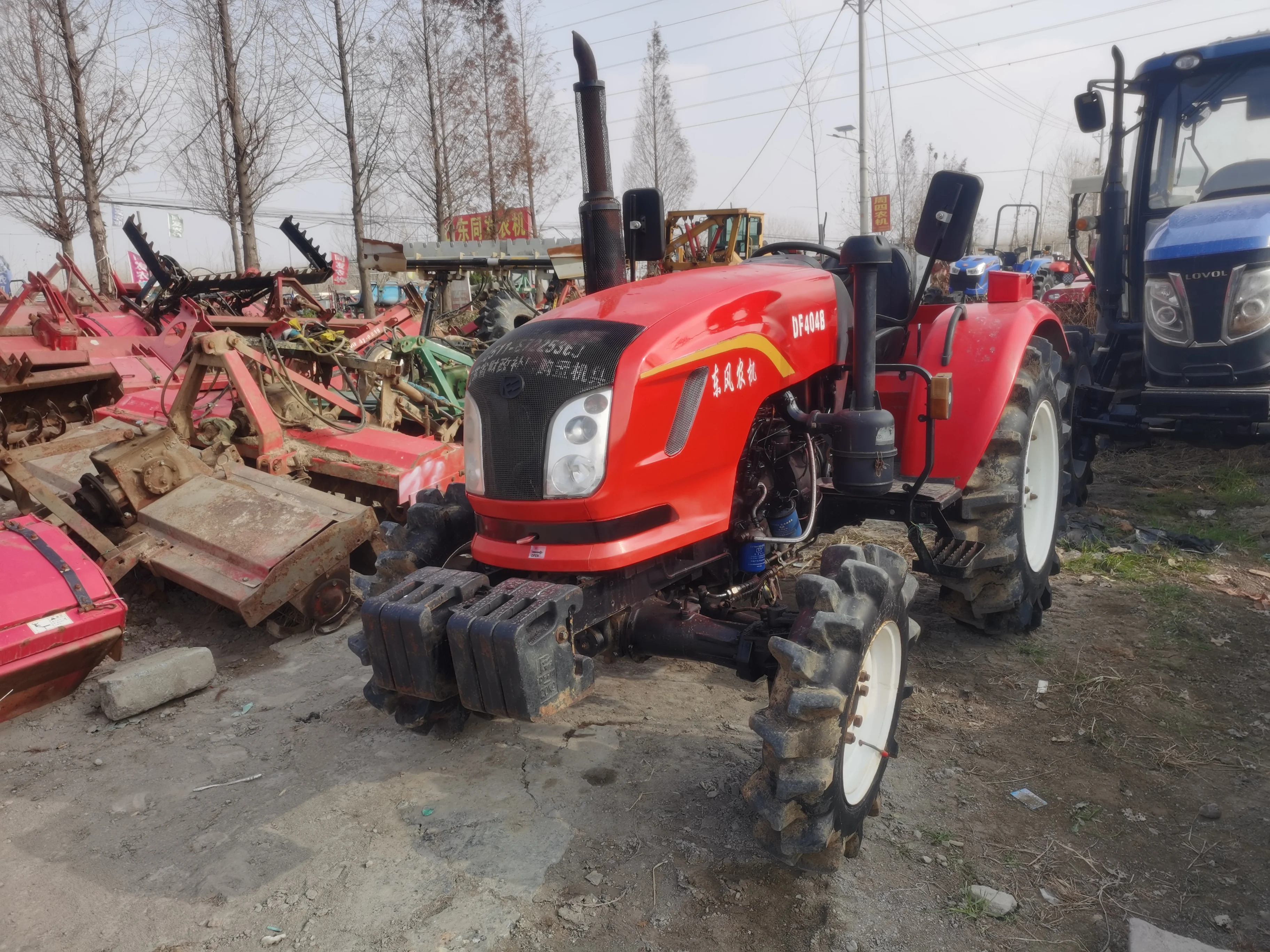 Б/у трактор DongFeng 404 40HP 4WD Новые тракторы китайский компактный/Фруктовый сельскохозяйственная техника для продажи хорошее