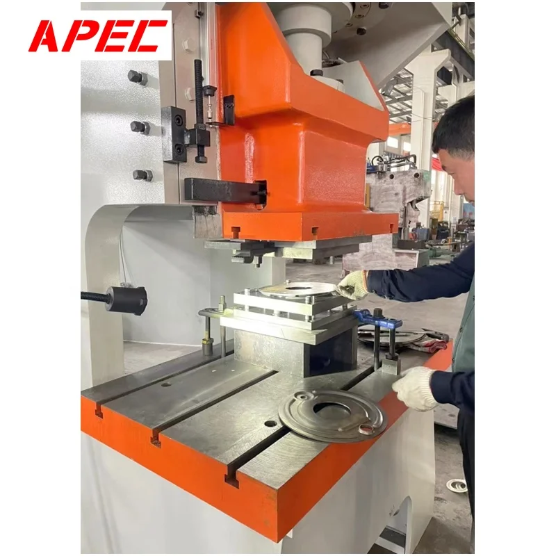 Hydraulic Punching Machine Louver cabinet stamping Mid steel Plate  punching hole