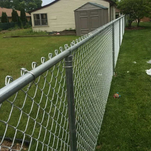 Source Diamond Iron Wire Mesh High Quality 9 Gauge 6 Foot Galvanized Chain Link Fence