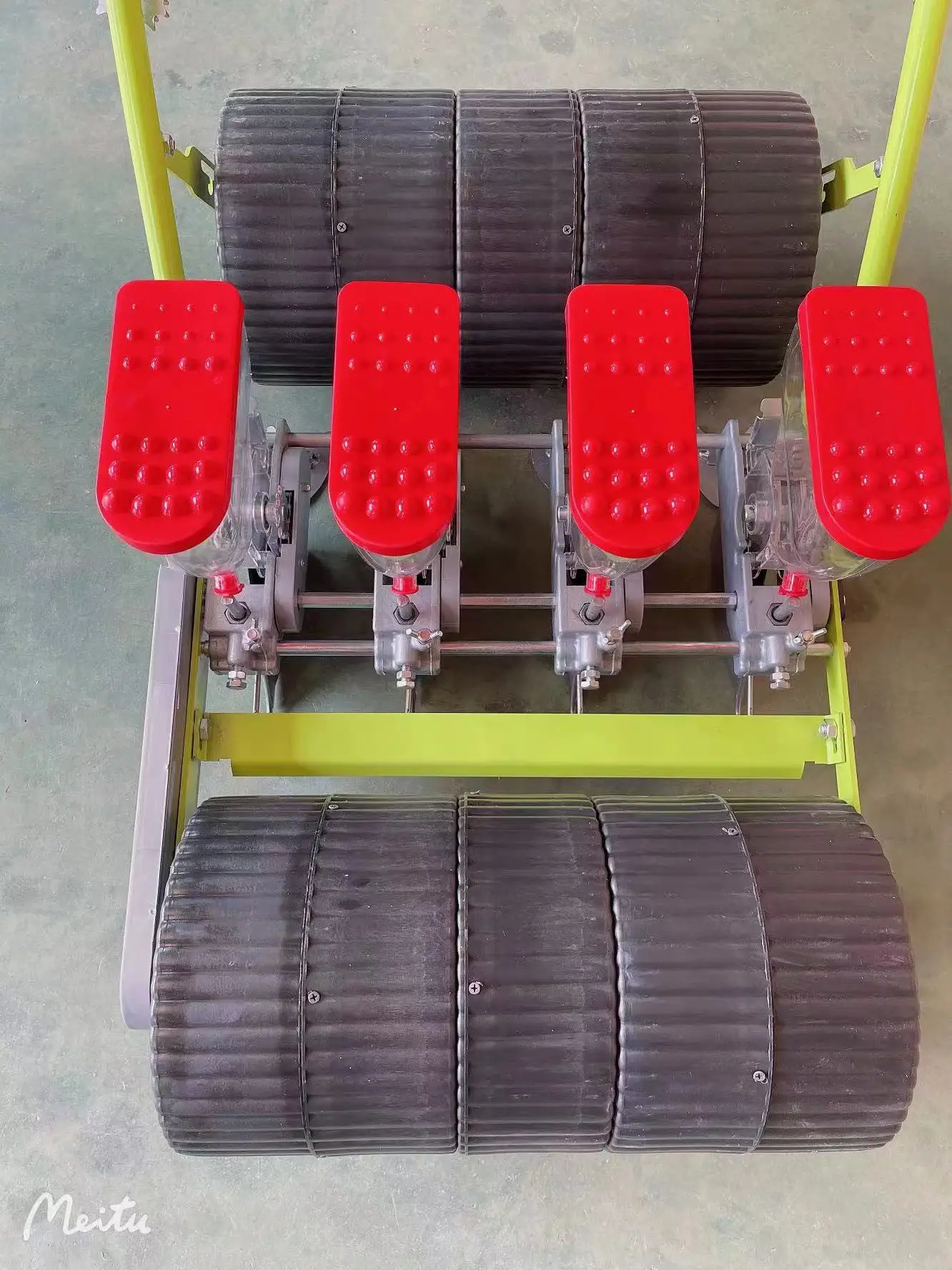 4 row hand push agricultural machinery rapeseed sowing rice planting vegetable seeder manual hand push seeder farm seeder