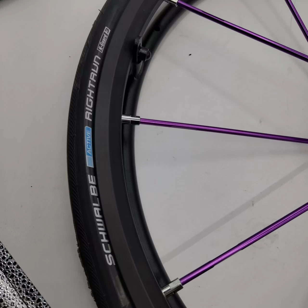 Wheelchair Parts 24*1 Inch Rear Wheel Spare Parts Tires For Sport Wheelchair alloy hub Factory colors can be customized