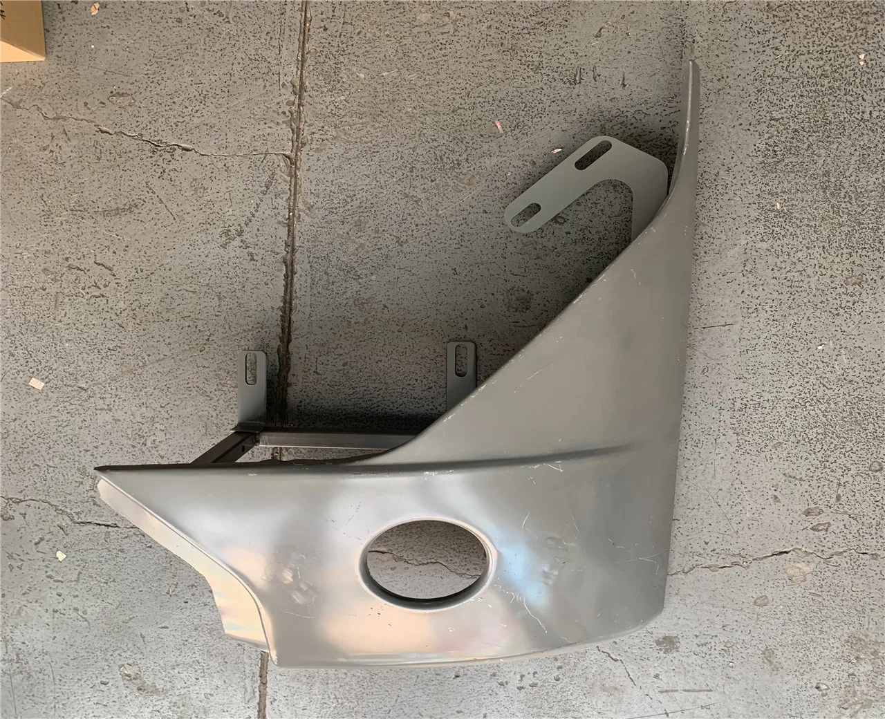 Zhongtong Bus Front Headlight Frame, Front Fog Lamp Frame, Front Corner