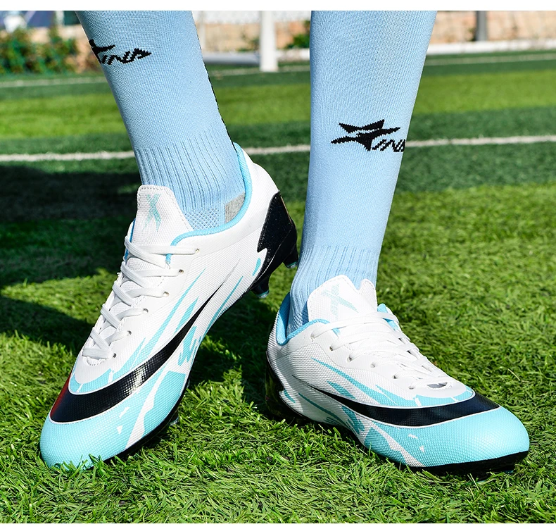 2022 Fashionable Style  For Men Soccer Boots Best Selling Football Shoes Oem Products Soccer Shoes