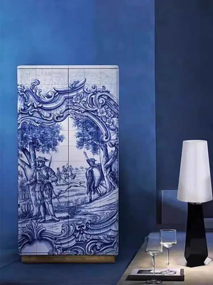 Light luxury style painted wall decorative cabinet  solid wood luxury villa locker Fashion personality high-end wine cabinet