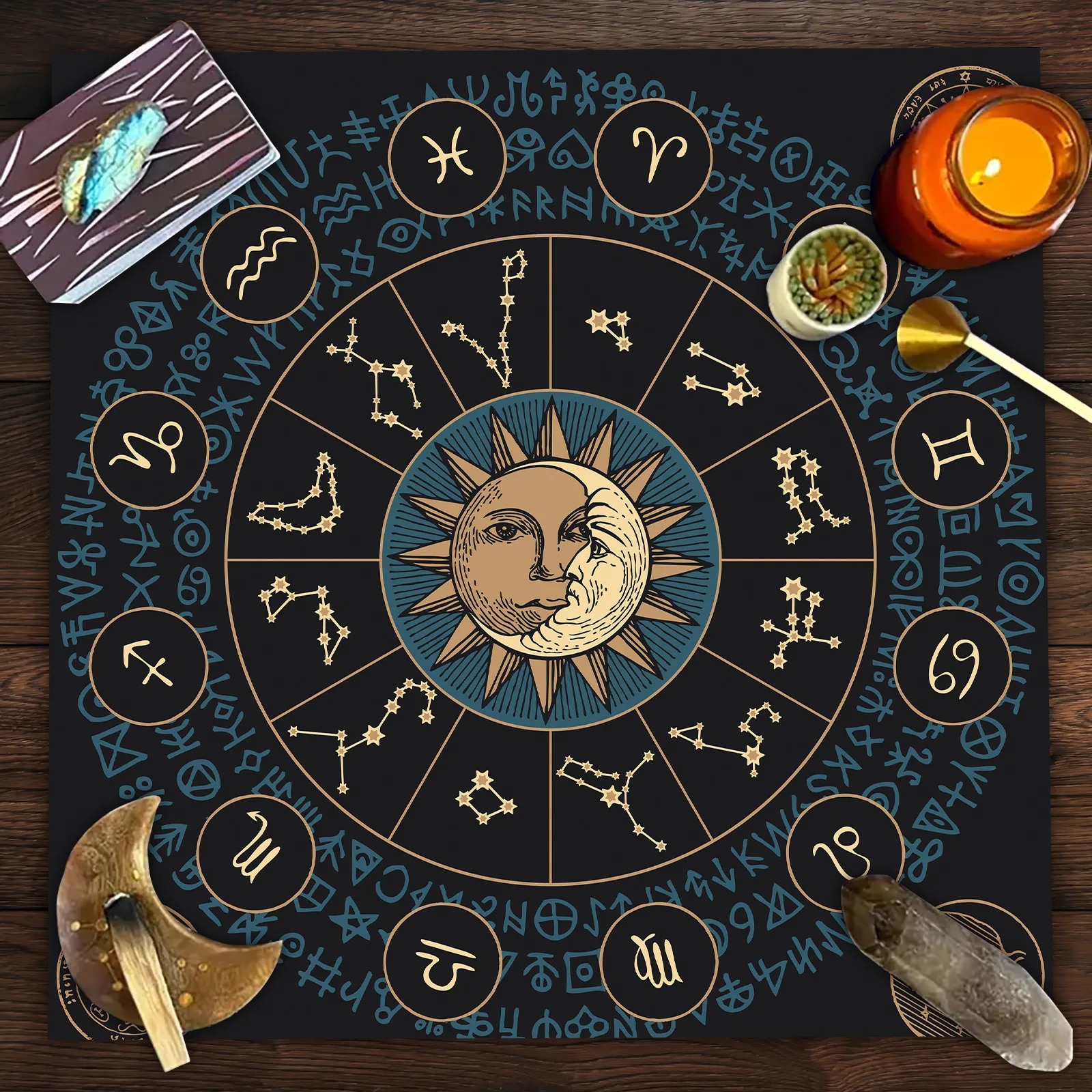 High Quality  49*49cm Velvet  Sun Moon Star Witchcraft Alter Tarot Pagan Wheel Tentacle Triquetra Tarot Tablecloth Mat