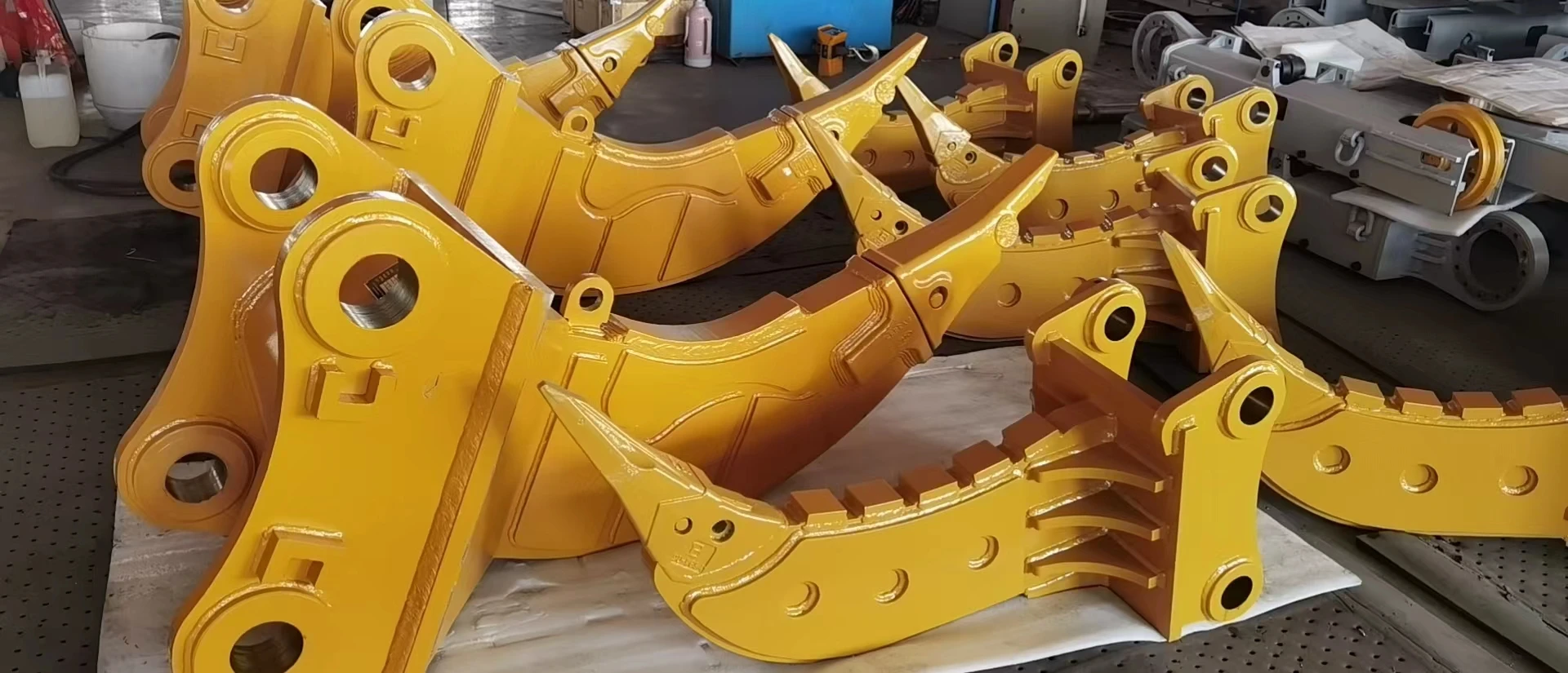 China Manufacturers sell directly hydraulic ripper for digging hard soil rock breaking the ground excavator ripper machine