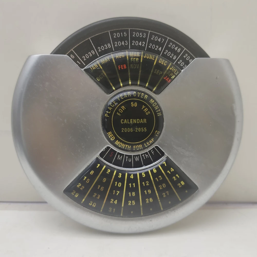 Wholesale Best Selling home office perpetual calendar metal 50-year calendar round