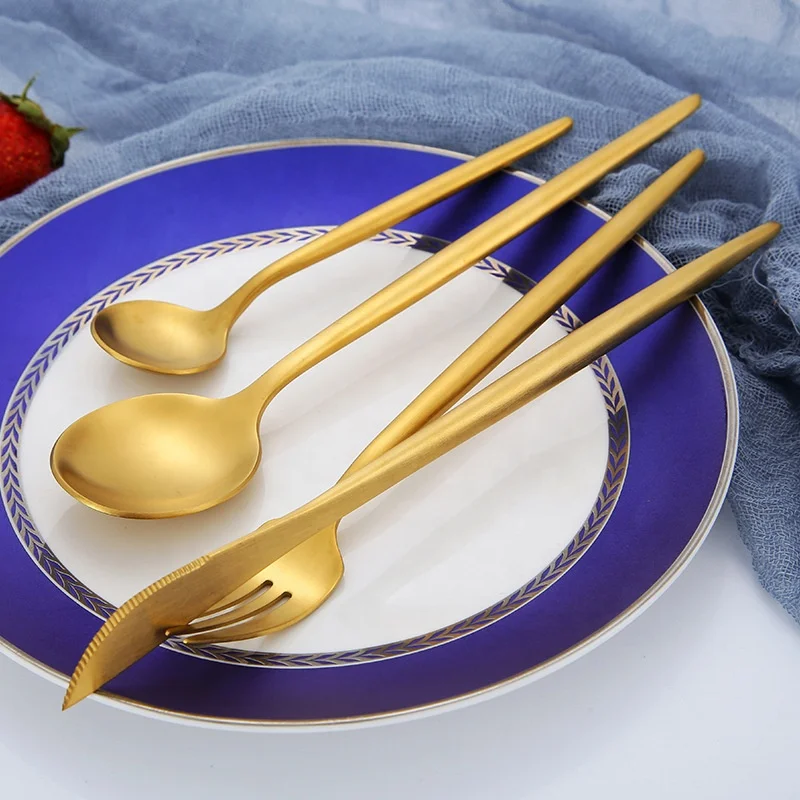 Wholesale Luxury Restaurant Wedding Gold Spoon Fork Golden Matt Cutlery Set