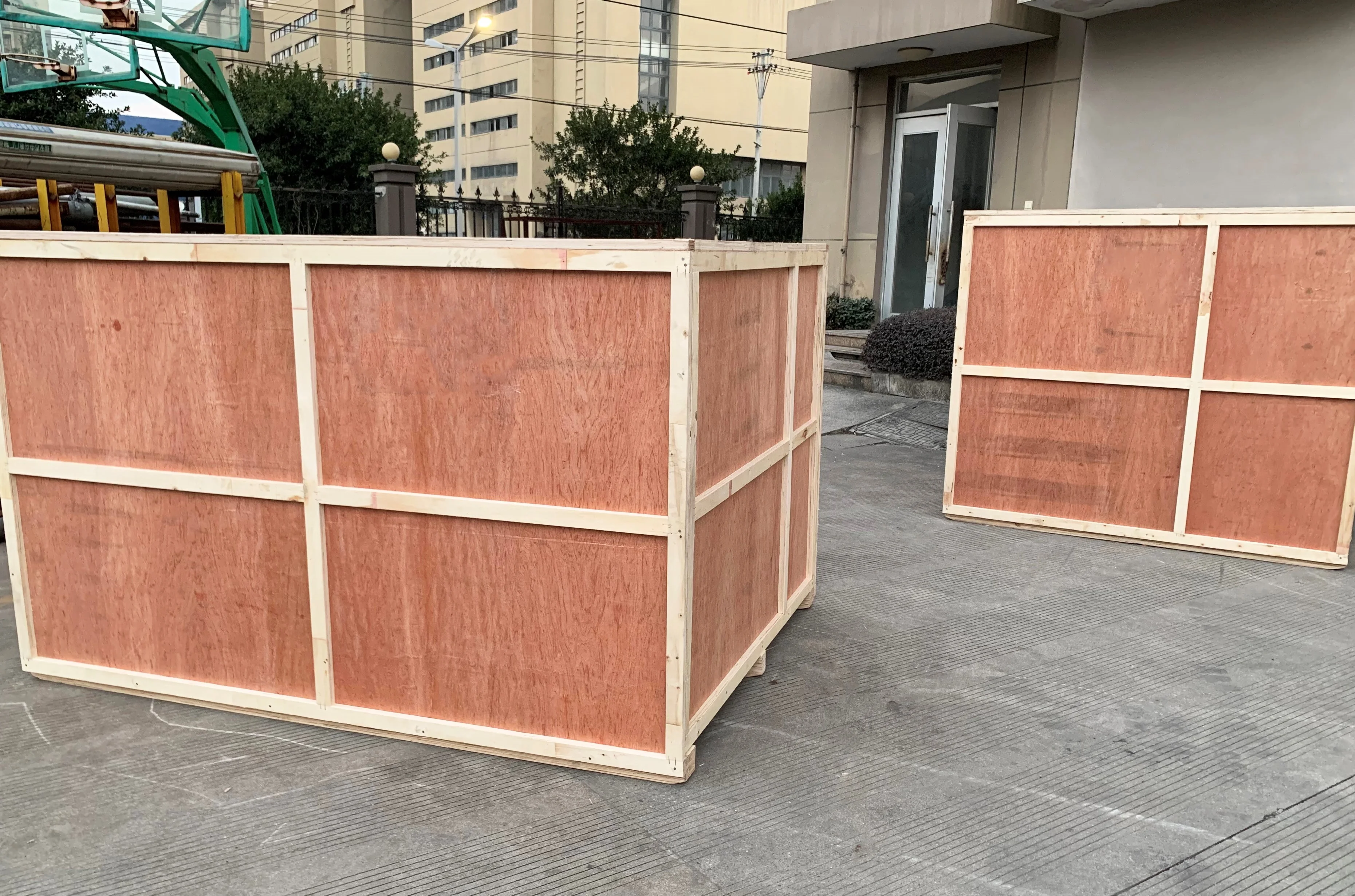 Heat shrinkable packaging machine that can meet the single or collective packaging of bottles and cans