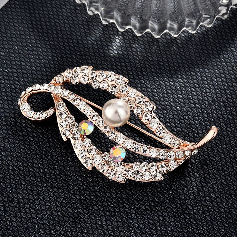 2022 Sorority Custom Cartoon Cat Lady Crystal Crown Vintage Bee Gold Plated Anime Pearl Flower Rhinestone Brooch Women Supplier