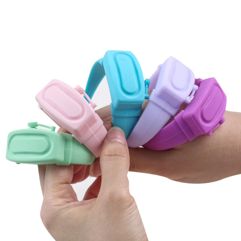 Factory supply custom logo wearable Silicone Wristband Hand Sanitizer Dispenser Bracelet with Refill Bottle