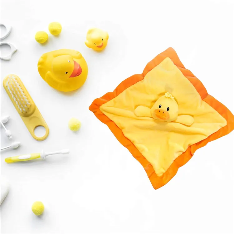 Factory Wholesale Custom Design Animal Cartoon Head Plush Soothing Security Blanket Baby Comforter Blanket Super Soft