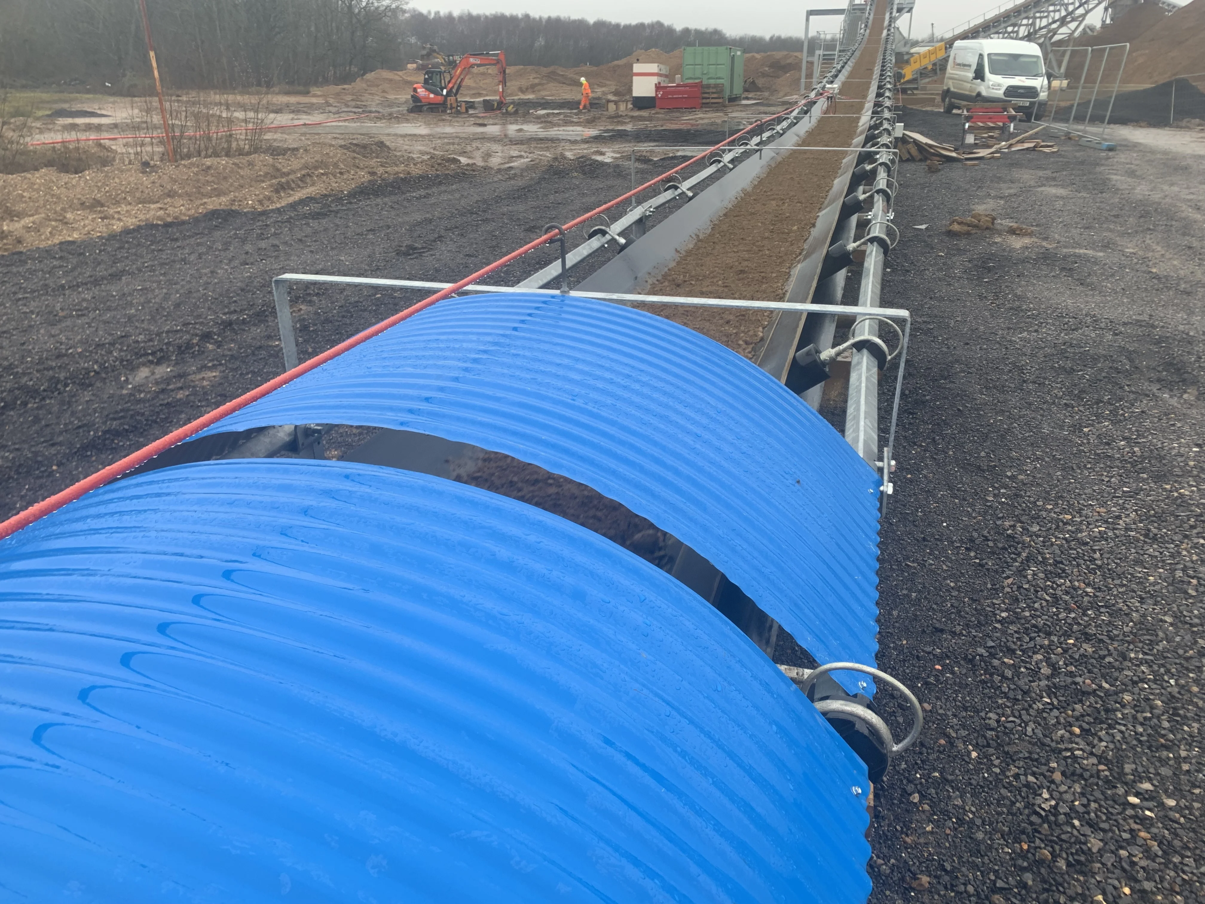 Quality Conveyor Cover Materials Rigid Cream White Color Steel Belt Covers for Harsh Environment Conveyor Products