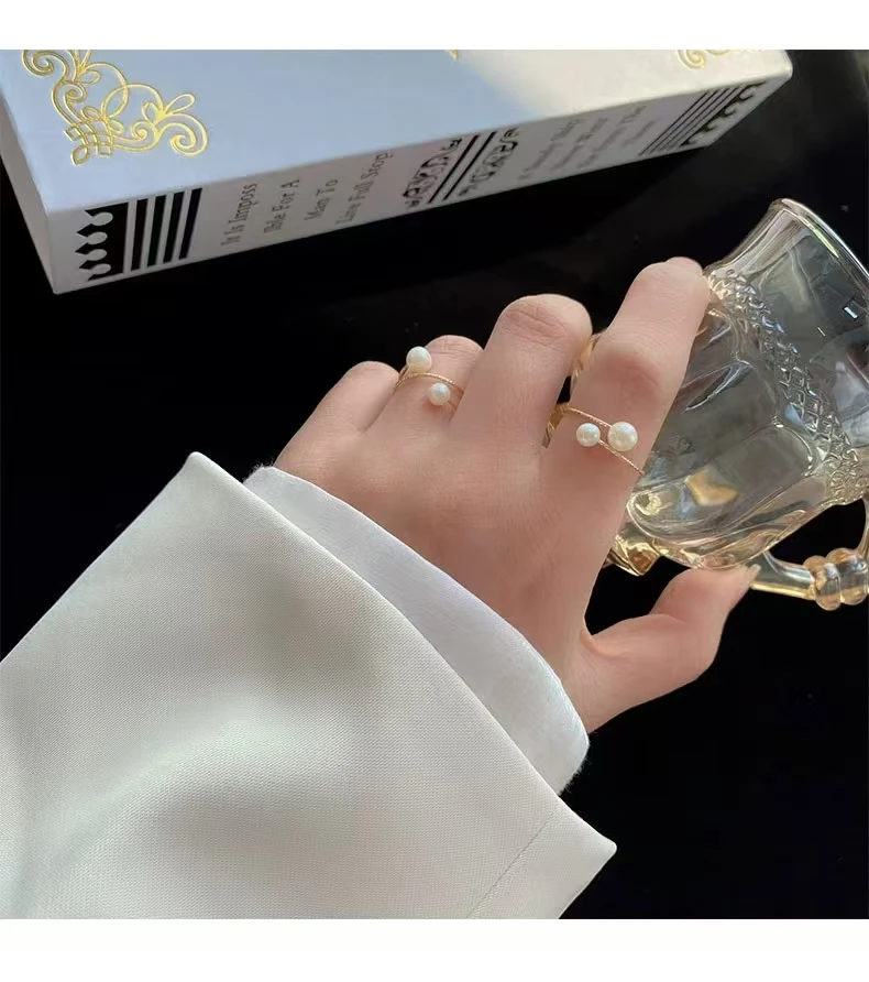 2024 New 925 Silver Material High end Design with Pearl Wrapping Charm Versatile Gold Open Ring