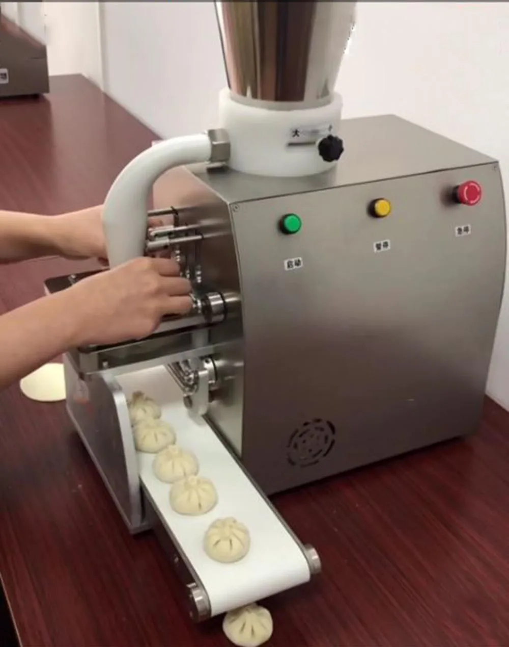 Small semi automatic Siomai sumai Siomay steamed bun makign machine mini Shumai Siu mai shaomai machine for home