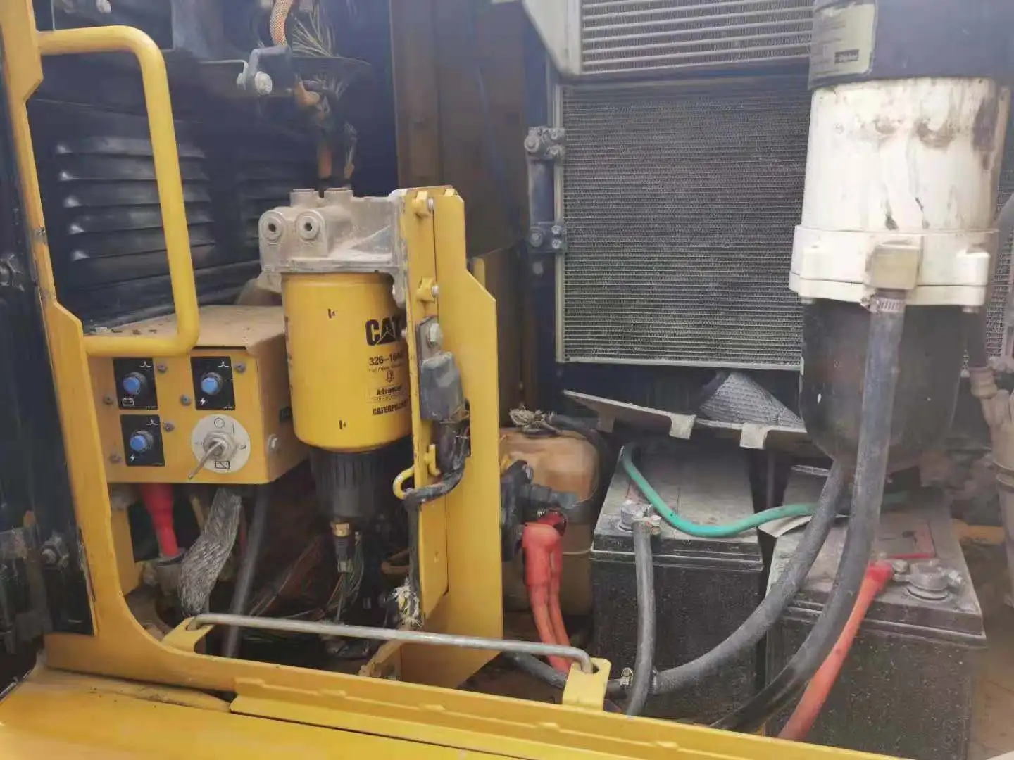 Б/у гусеничная техника 67KW б/у гусеничный экскаватор CAT312D с ведром