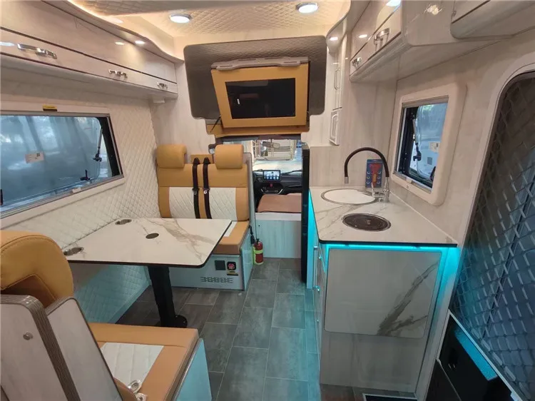 Cheap Price Factory Custom YUEJIN S100 Small Size Motor Home RV Caravan