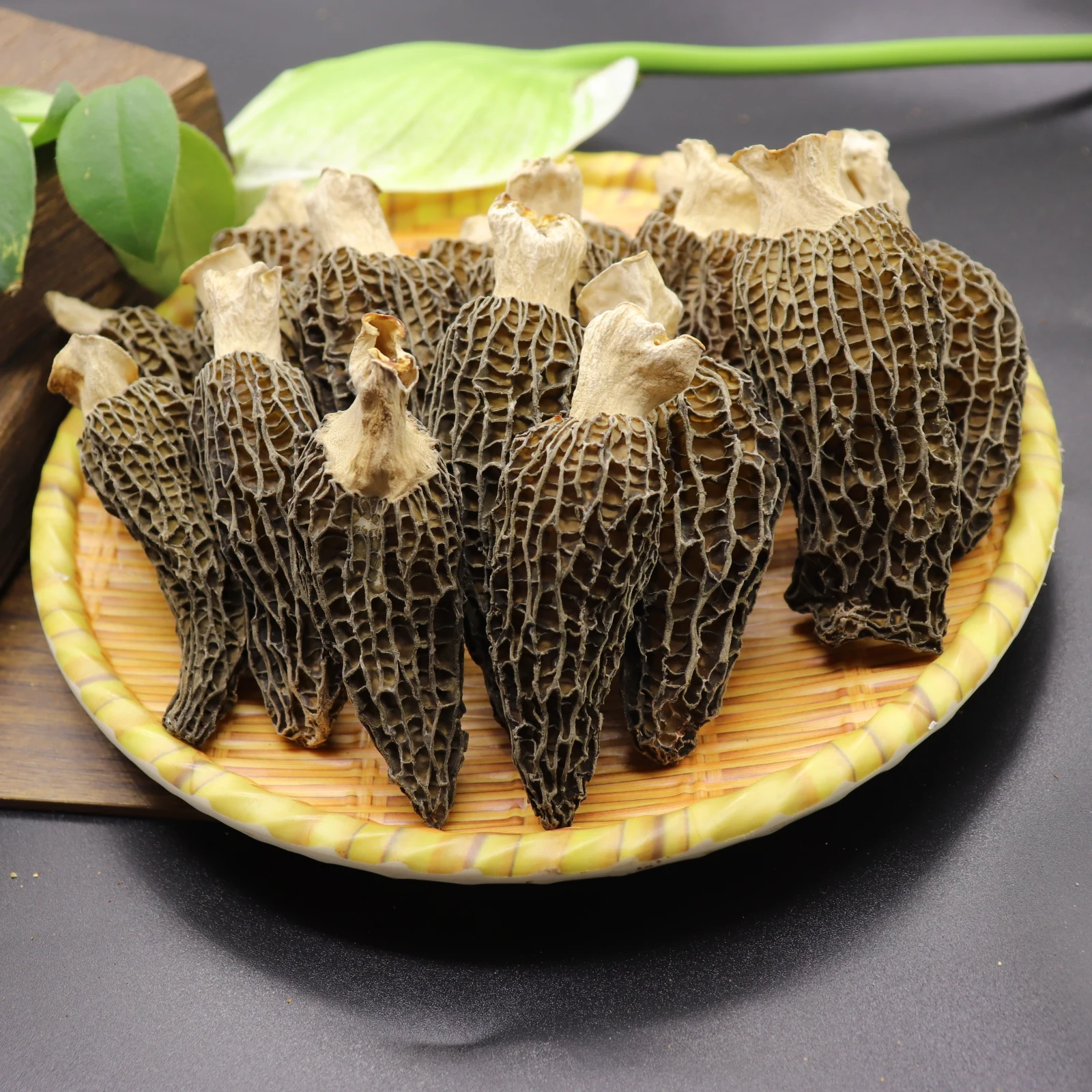 High Quality Wholesale Fresh Mushrooms Dried Morels Price Dry Morel Mushroom