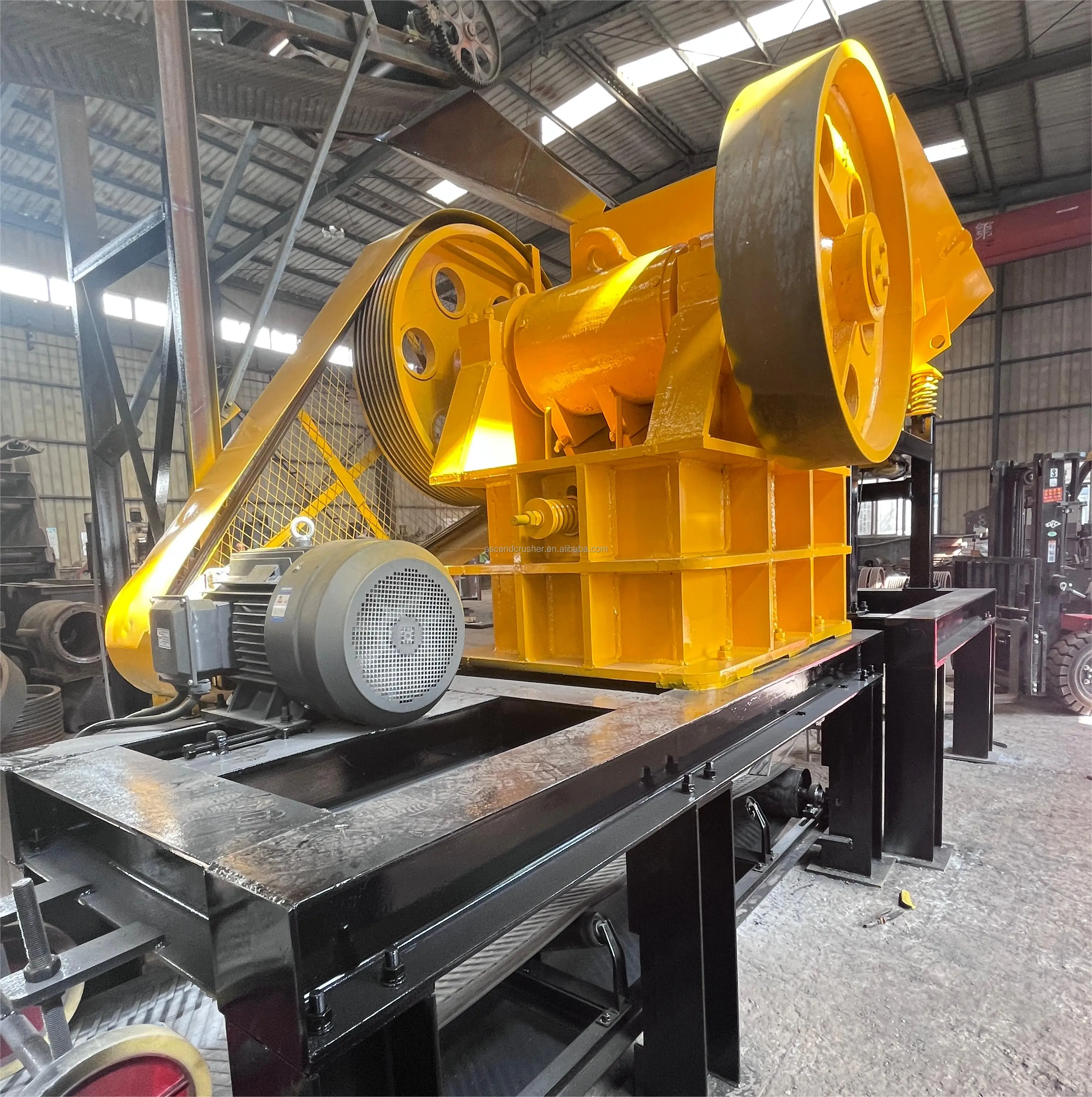 PE400*600 Jaw Crusher Basalt Copper Ore and Quartz breaking 30-60t/h for Various Production Needs in the America