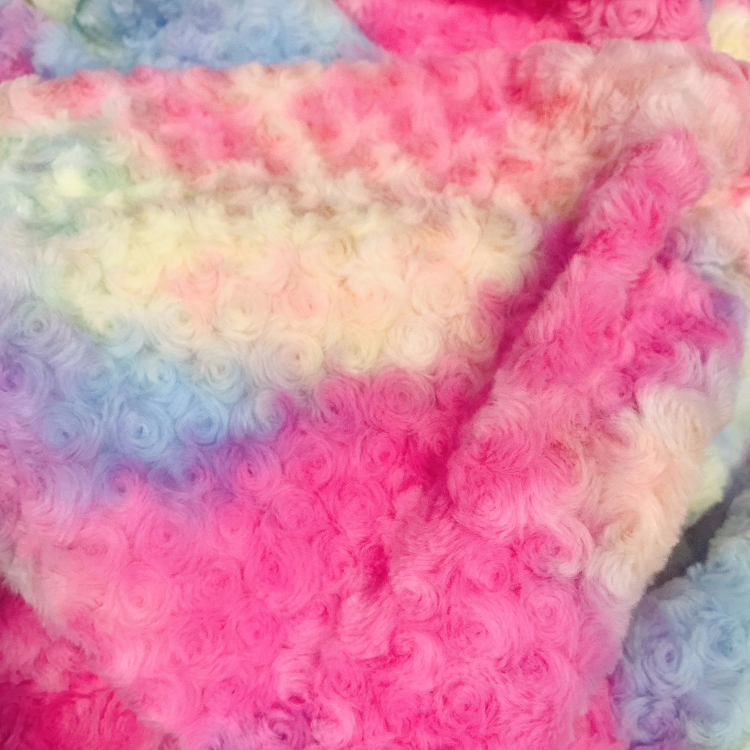 Beautiful Color changing rose swirl fur fabric tie dye  faux fur fabric for Fluffy toy throw pillows fabric