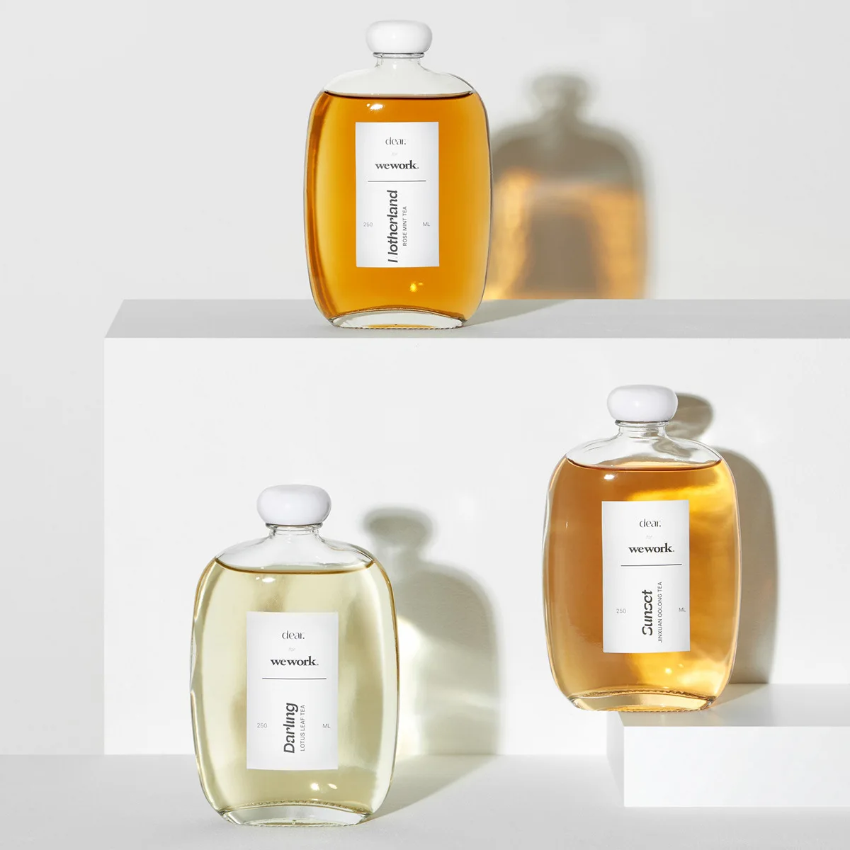 Homemade fruit wine empty wine bottle milk tea bottle glass frosted beverage sealed small white wine bottle