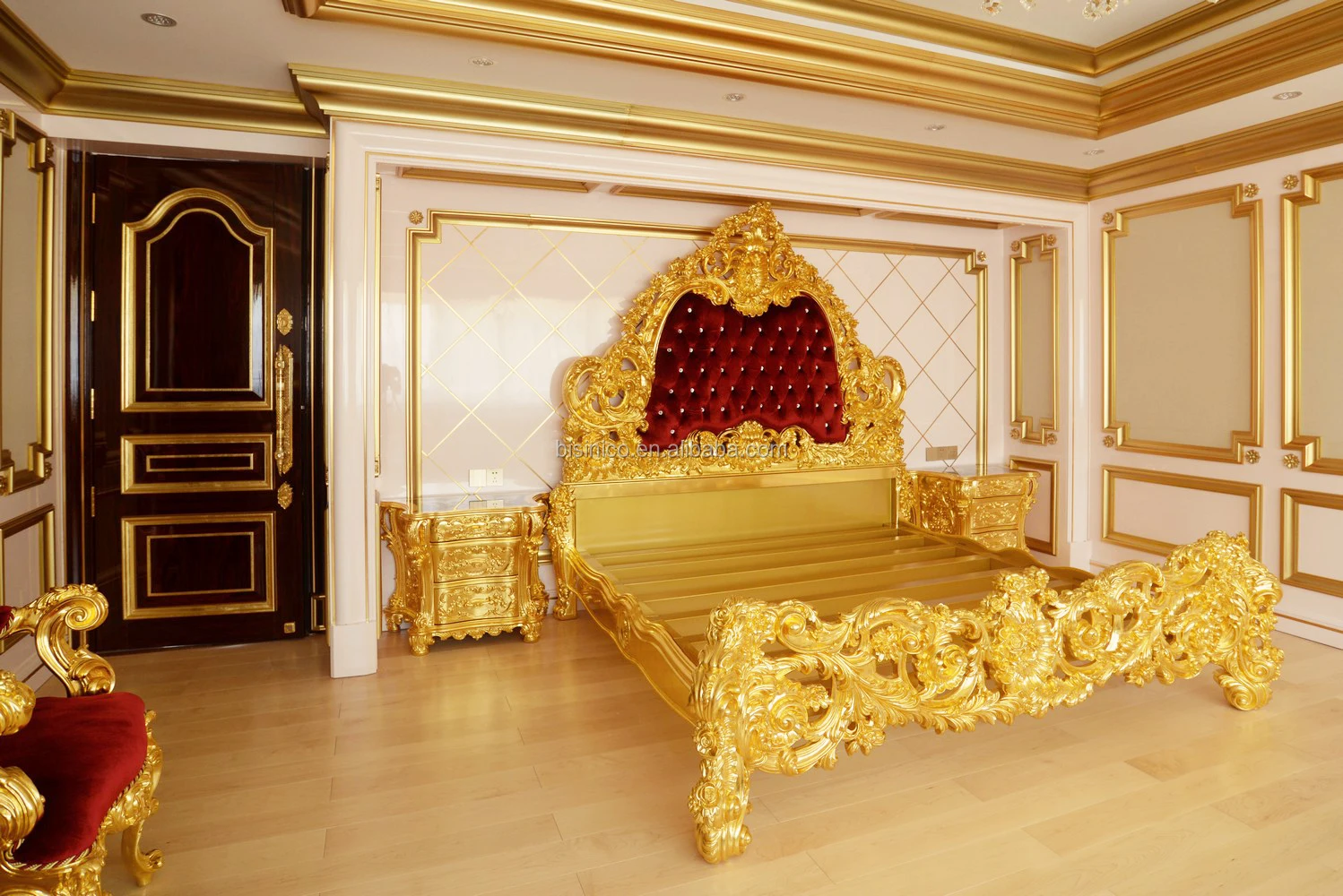 Luxury Palace Royal 24K Gold Leaf Double Bed French Rococo Style Golden Solid Wood Bedroom Set Antique Classy Bedroom Furniture