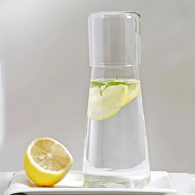 Pyrex glass water carafe