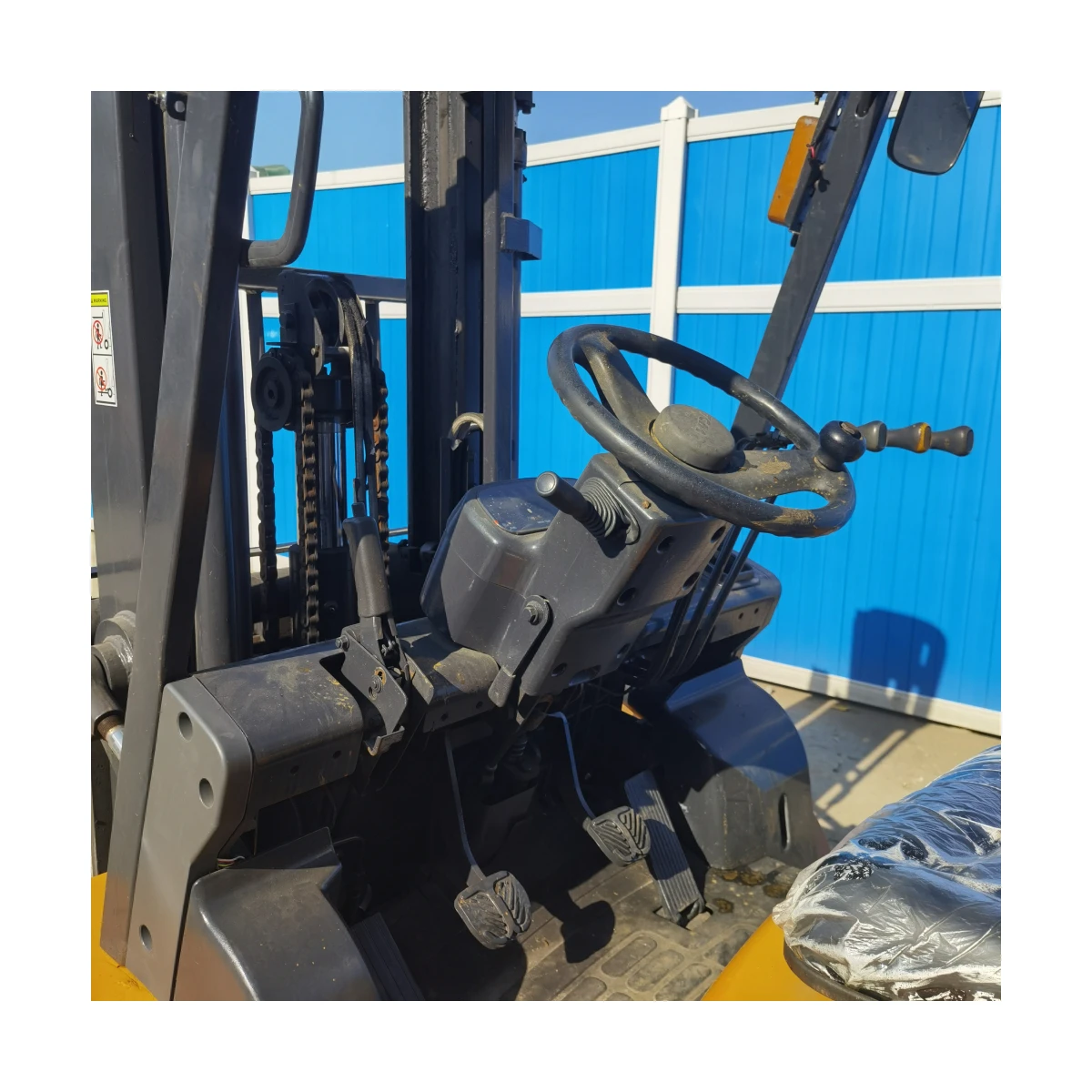 Used / Second hand TCM Forklifts 3TON Diesel Forklifts with reasonable price for hot sale / original from Japan