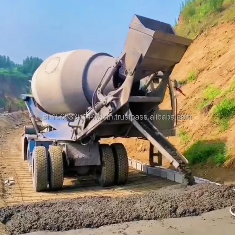 4x4 Cement Concrete Mixer 4.0 Cubic Meter Mobile Self Loading Concrete Mixer Machine