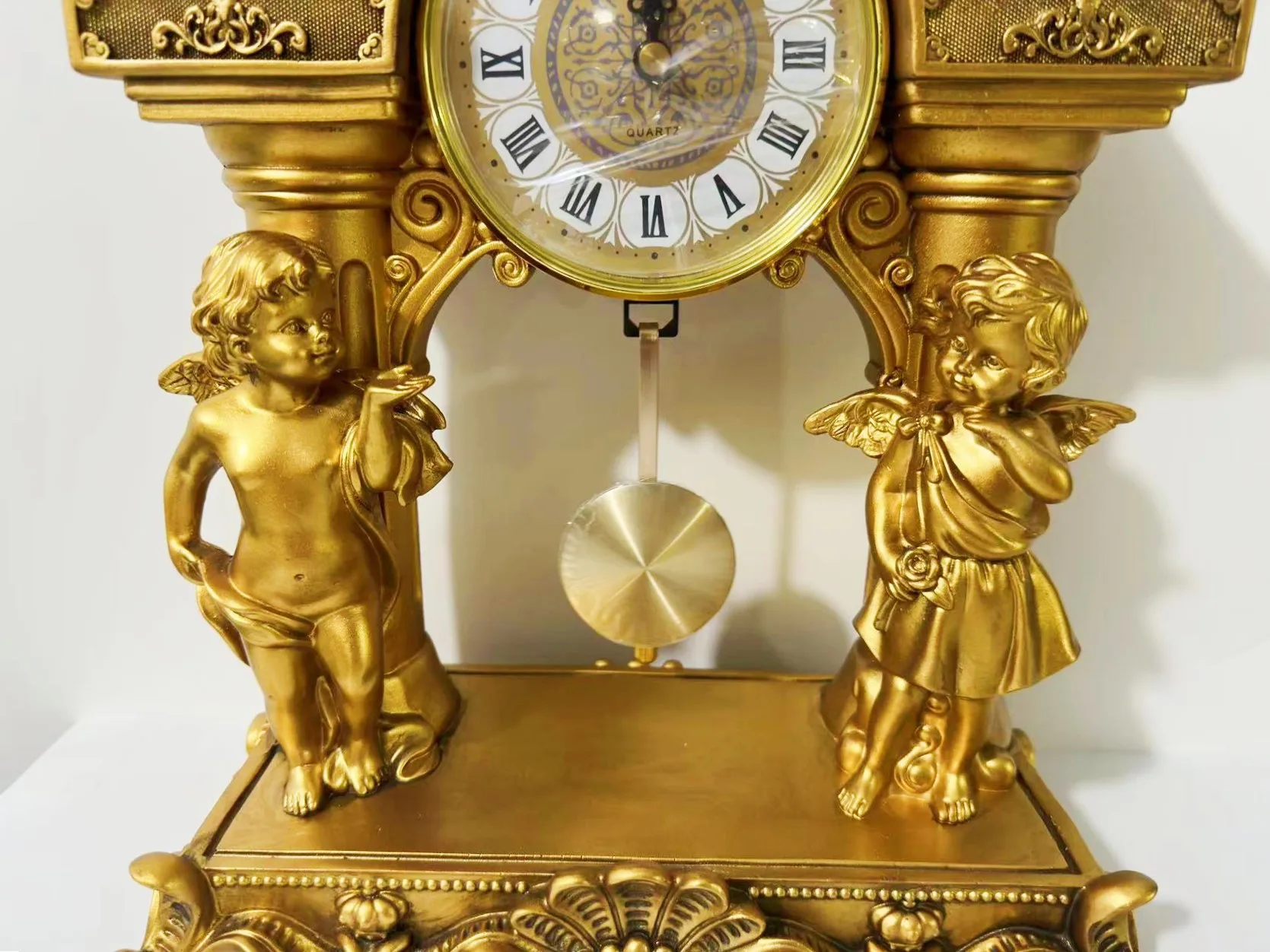 Винтажные золотые часы домашнего декора настольные из смолы