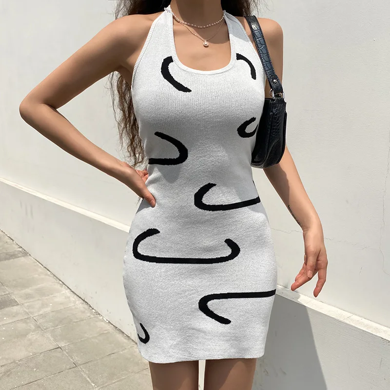 Wholesale High Quality Women  Sundress Sleeveless Beach Dresses  Sexy Halter Clothing