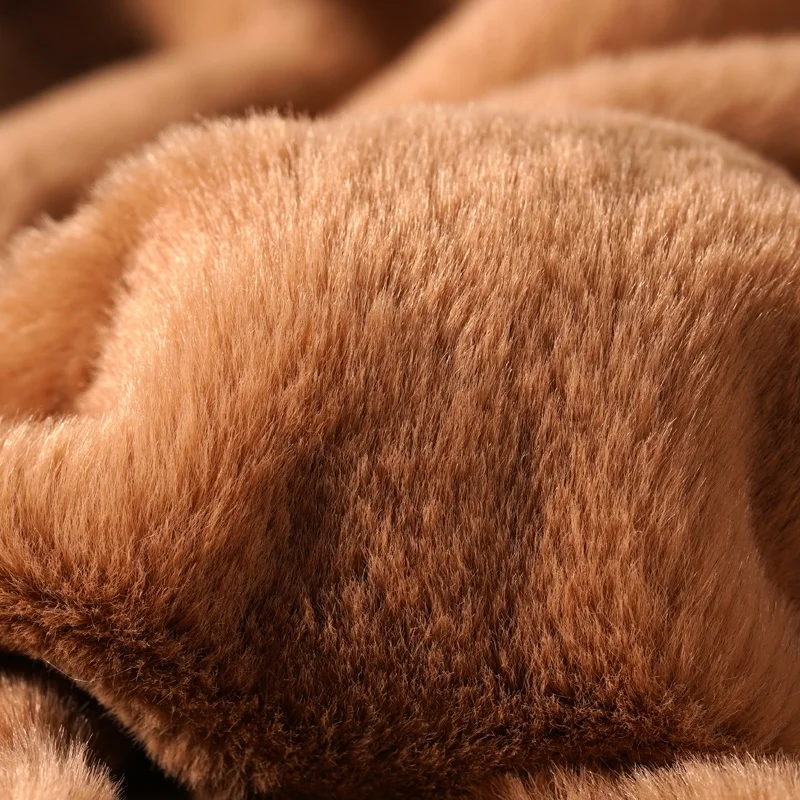 
Amazon Hot Deals Soft Comfortable Multifunctional Color Customization Faux Rabbit Fur Fabric For Toys/Garment/Home textiles 