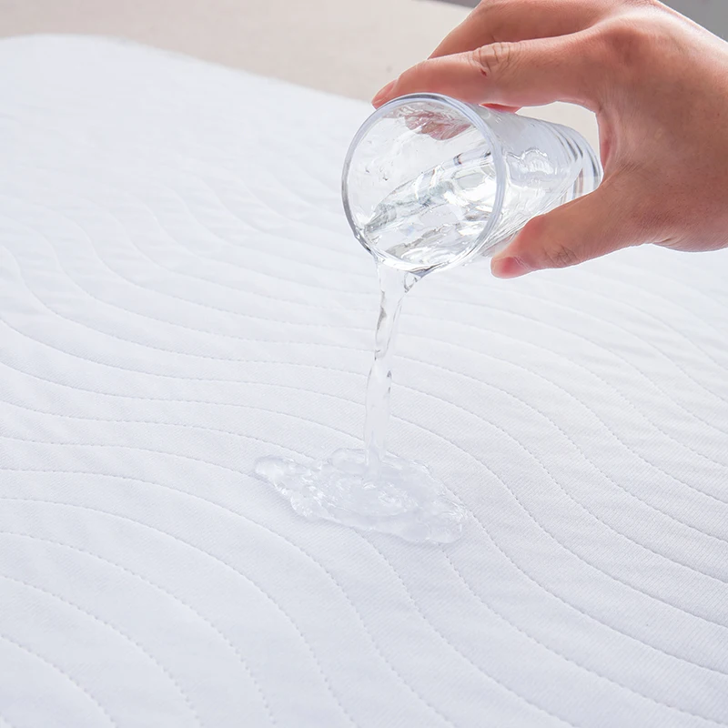 Custom Quilted Breathable Waterproof Underpads Washable Reusable Cloth Incontinence Adult Bed Urine Pad Pet Pee Pad