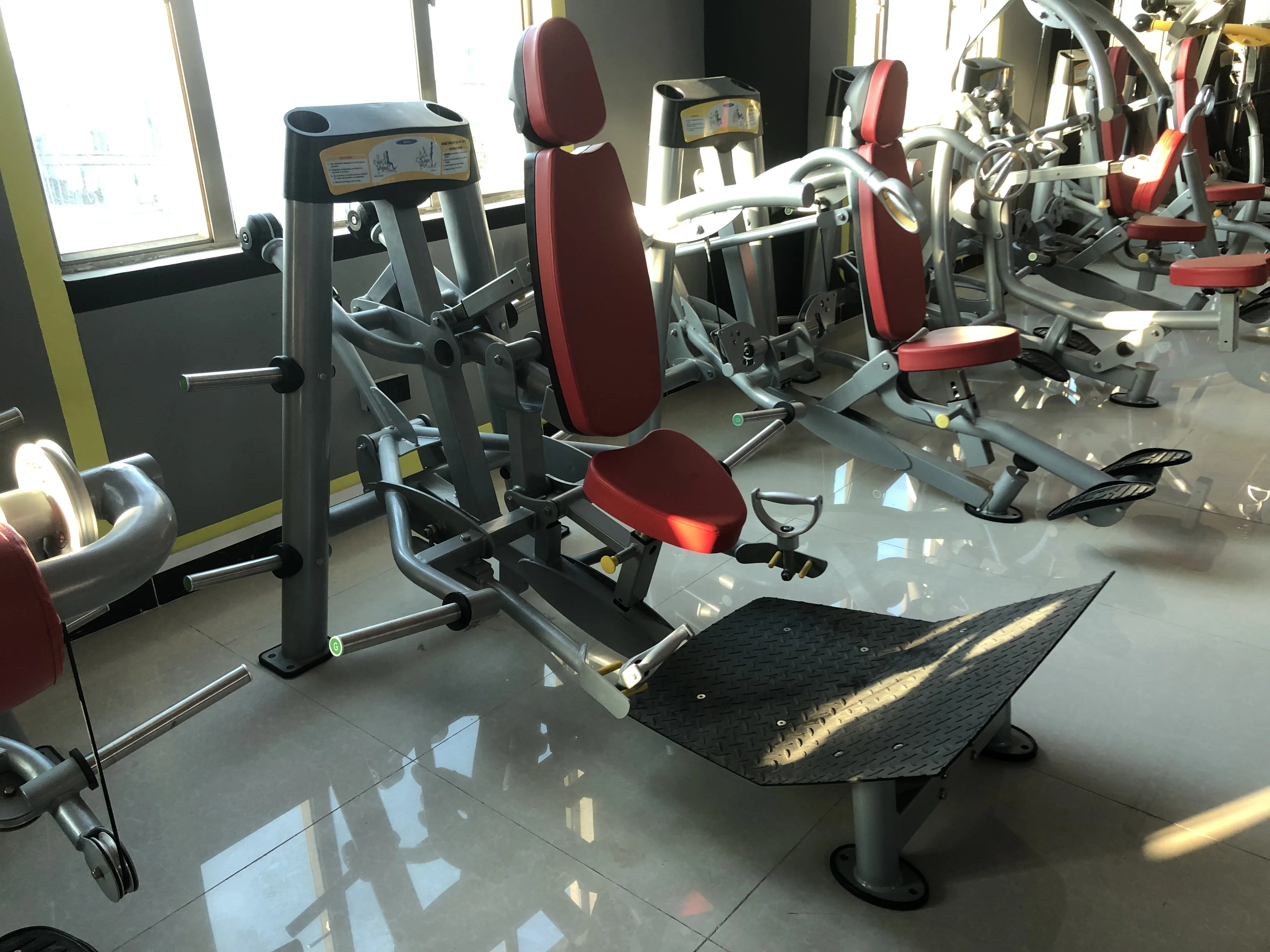 New Design  Multi Gym Equipment Hack Squat Dead Lift Hammer Strength