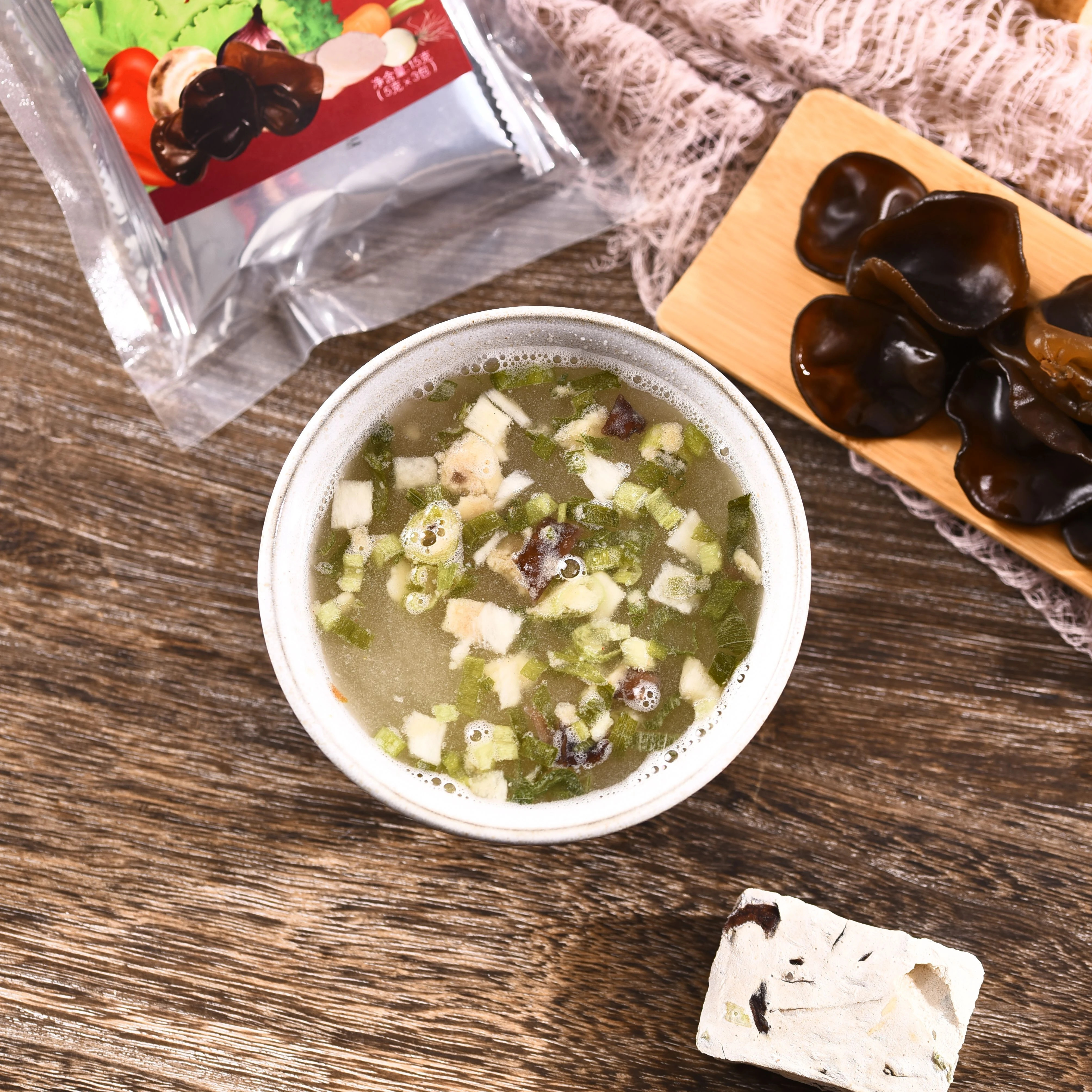 Chins licKING Brand Freezed-dried Instant soup Fungus and yam flavor   reduced vegetable flavor  ready to eat soup